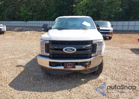 2019 Ford F-250 Xl z USA, uszkodzony, nr VIN 1FD7W2BT4KEC70432